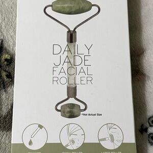 Daily Jade Facial Roller (Real Jade) 💎